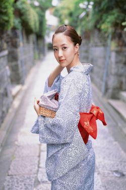 变身男孩中文版