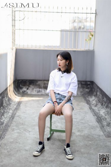 清纯校花沦为胯下玩物视频