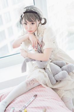 与黑帮老大的女主第一季免费